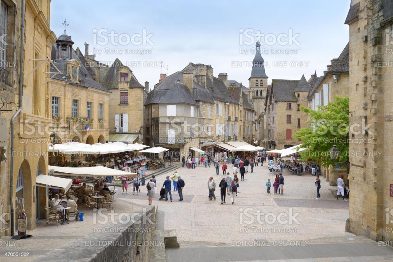 Apartment Fontaine De L'Amour Sarlat-la-Caneda Bagian luar foto