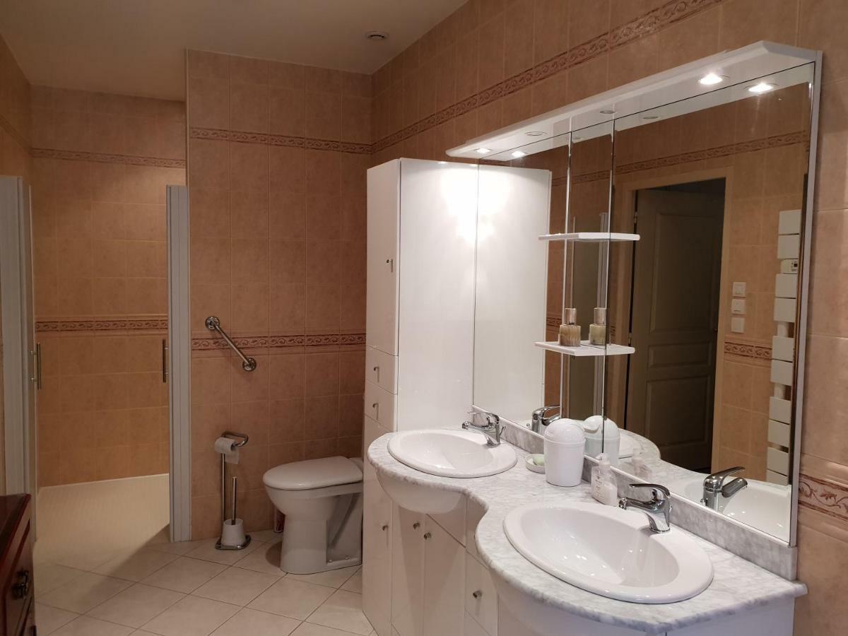 Apartment Fontaine De L'Amour Sarlat-la-Caneda Bagian luar foto